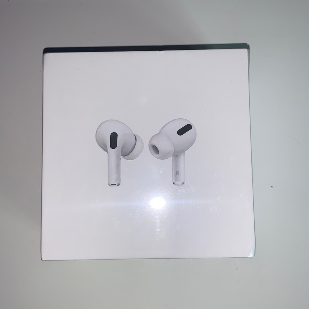 NIB completely sealed Apple AirPod Pro w/ MagSafe Charging case